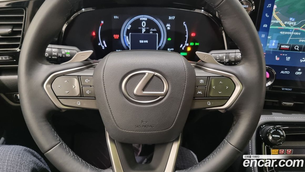 Lexus NX 2025