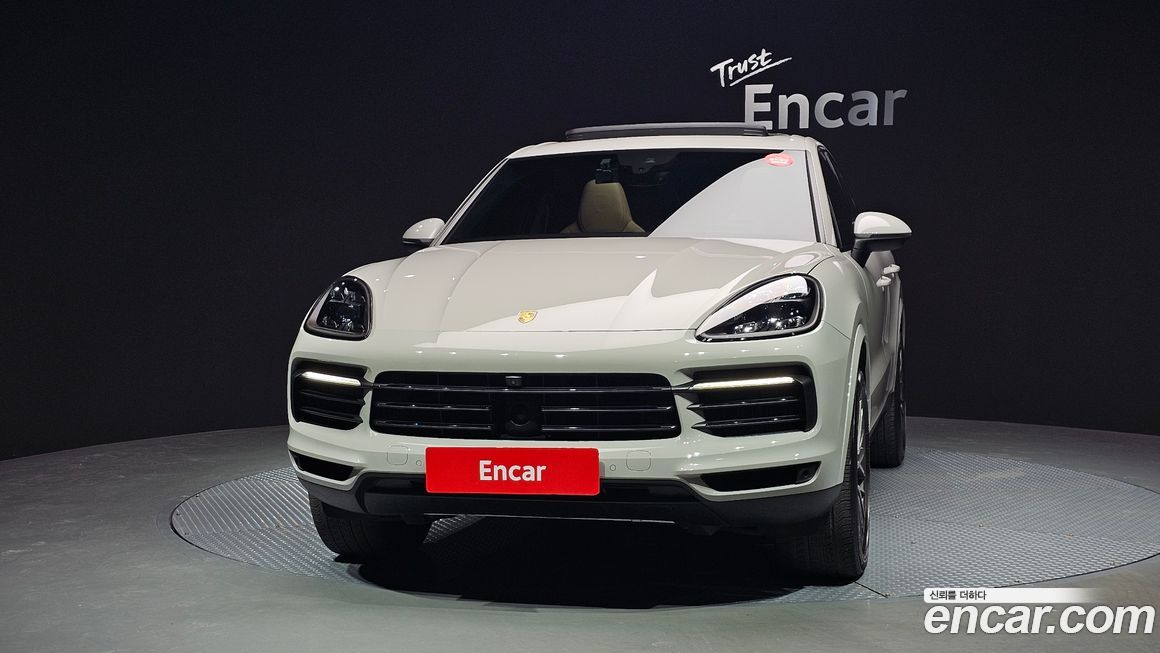 Porsche Cayenne 2021