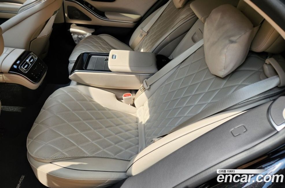 Mercedes-Benz S-Class 2022