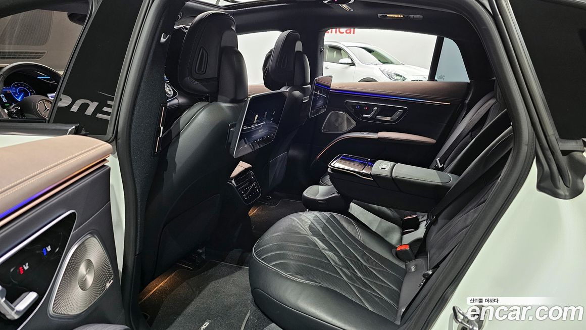 Mercedes-Benz EQS 2023