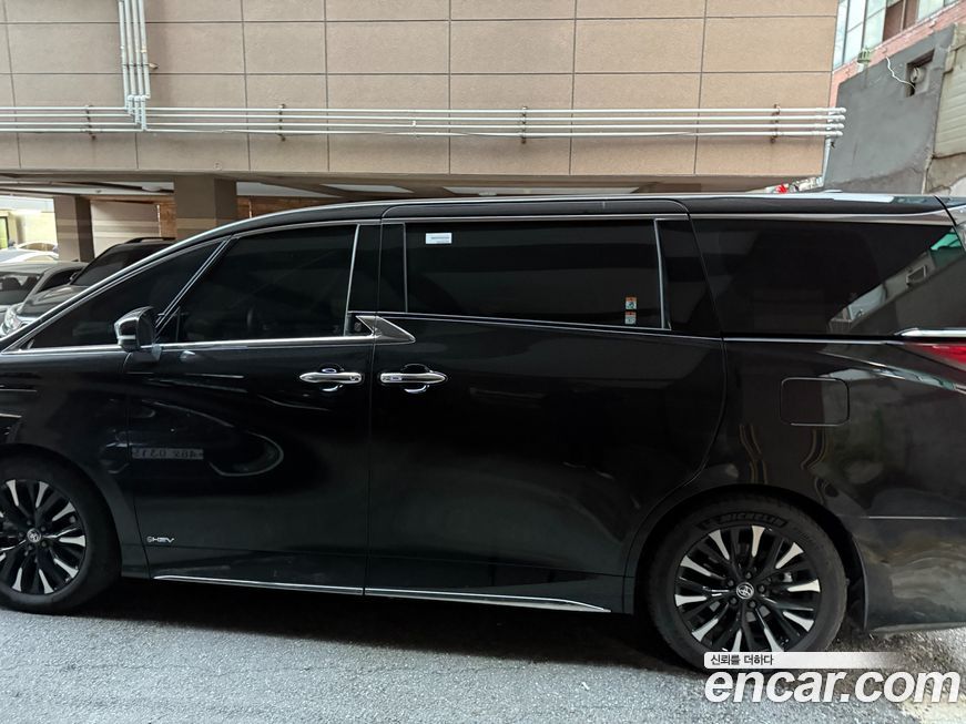 Toyota Alphard 2025