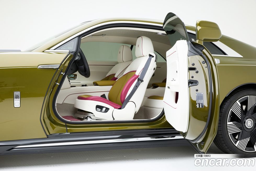 Rolls-Royce Spectre 2024