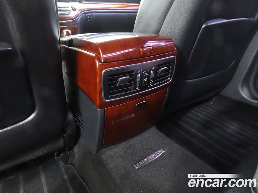 KG_Mobility_Ssangyong Chairman 2010