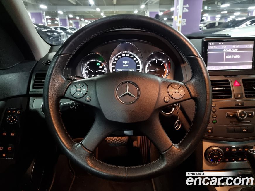 Mercedes-Benz C-Class 2010