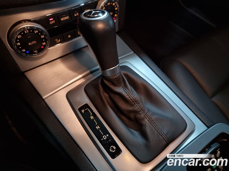 Mercedes-Benz C-Class 2010