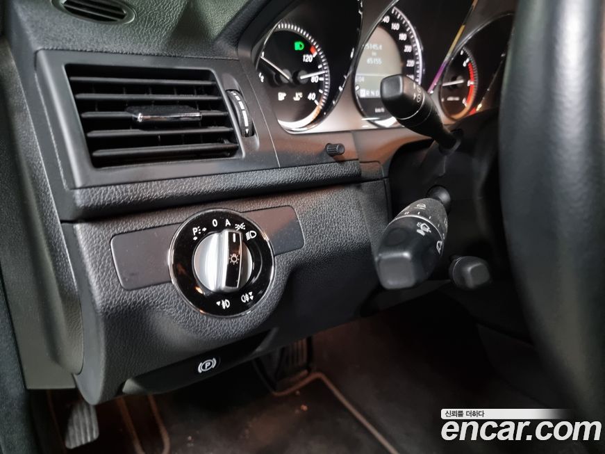 Mercedes-Benz C-Class 2010