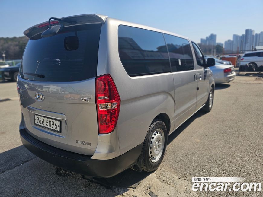 Hyundai Starex 2019