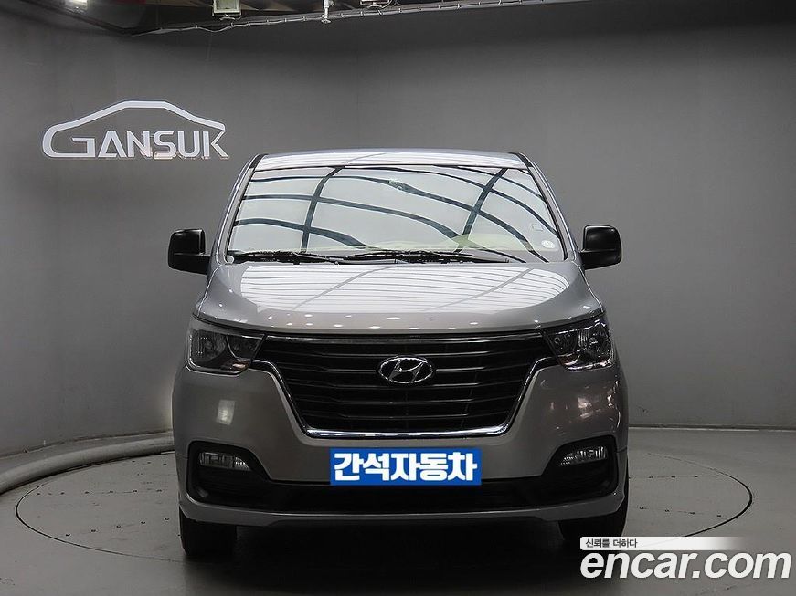 Hyundai Starex 2018