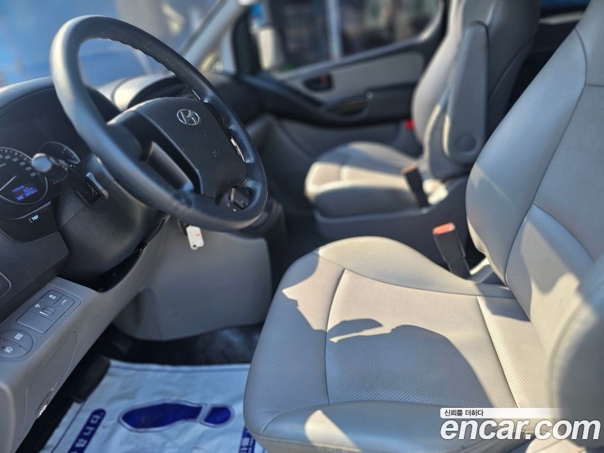 Hyundai Starex 2019