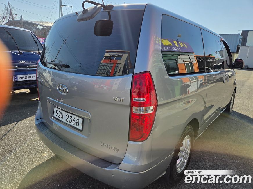Hyundai Starex 2019