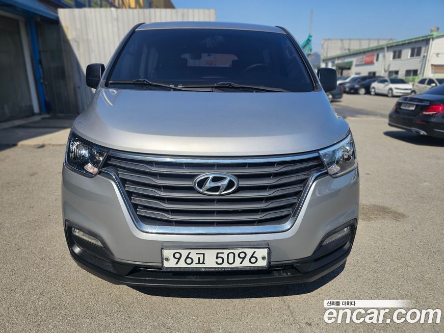 Hyundai Starex 2019