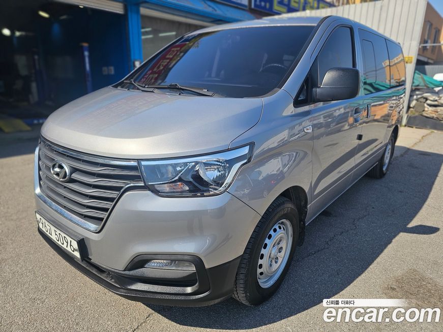 Hyundai Starex 2019