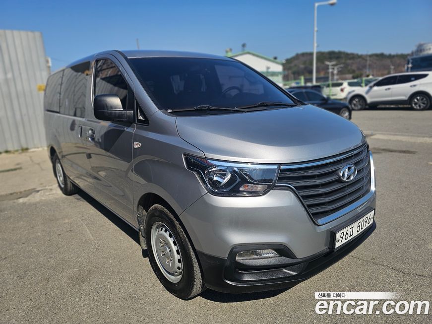 Hyundai Starex 2019
