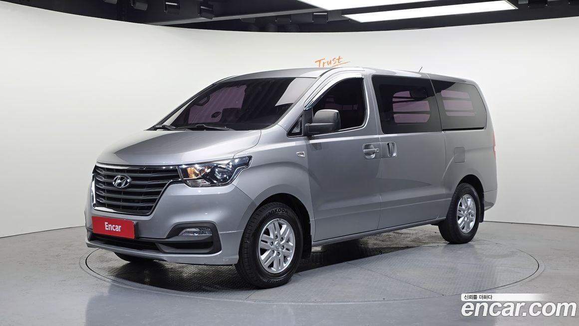 Hyundai Starex 2019