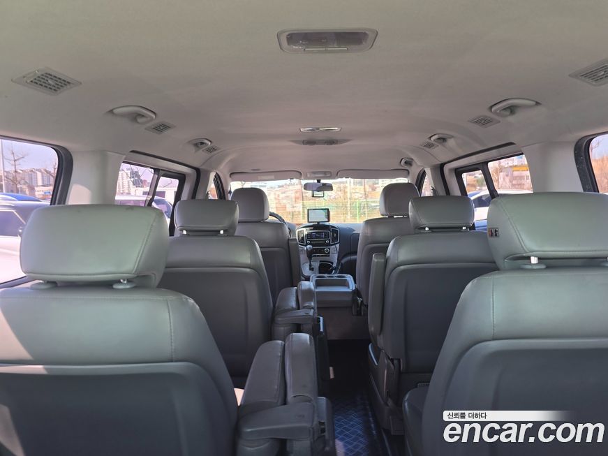 Hyundai Starex 2019