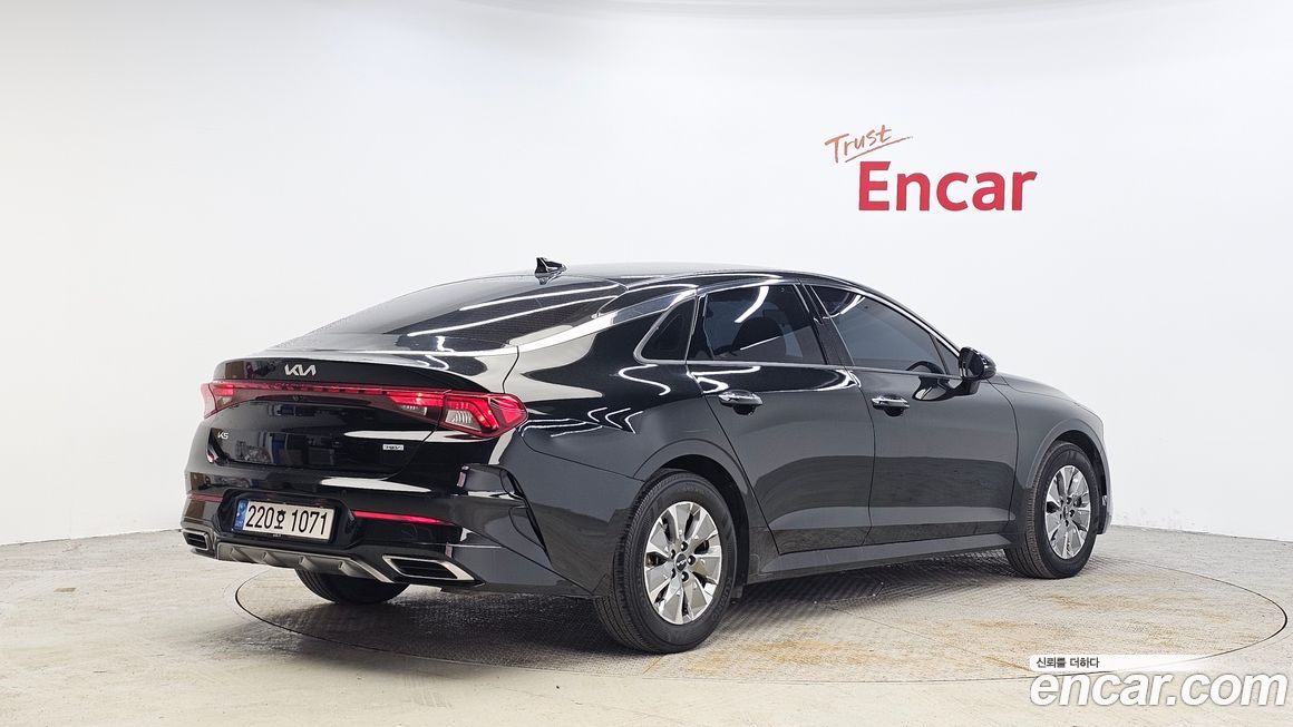 Kia K5 2023