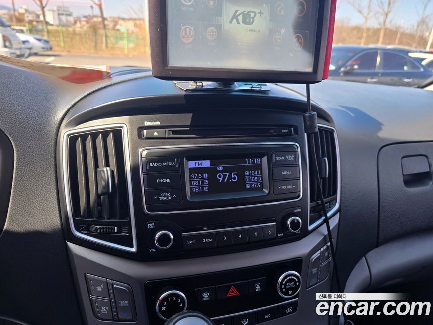 Hyundai Starex 2019
