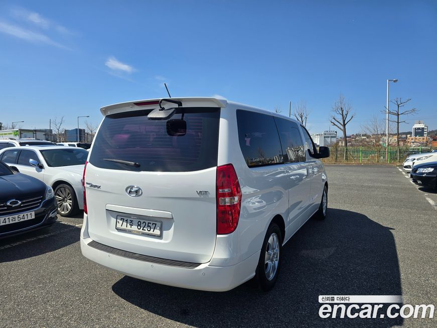 Hyundai Starex 2019