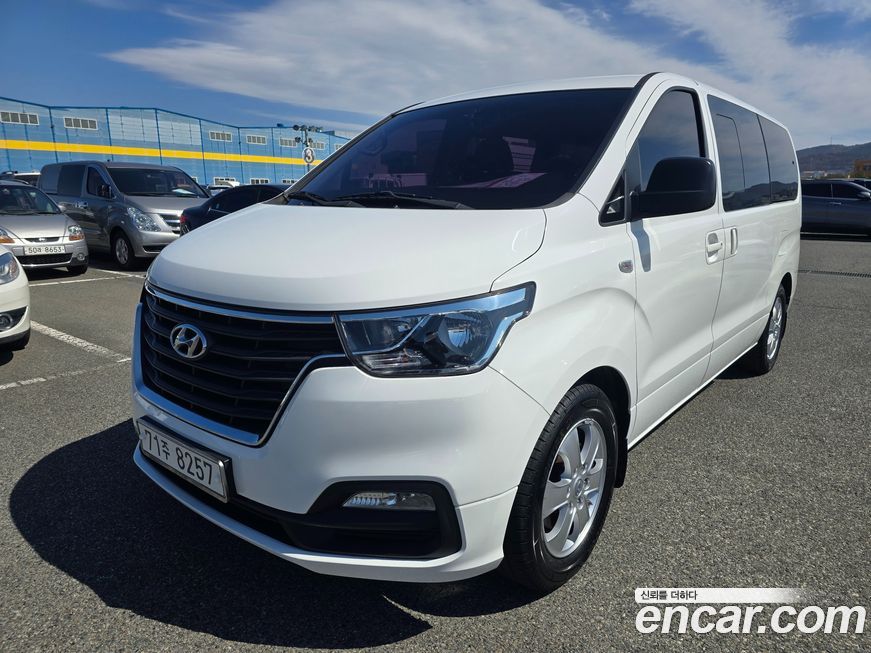 Hyundai Starex 2019