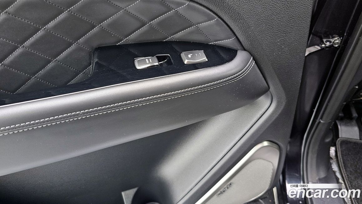 KG_Mobility_Ssangyong Rexton 2018