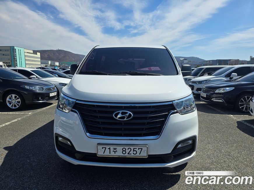 Hyundai Starex 2019