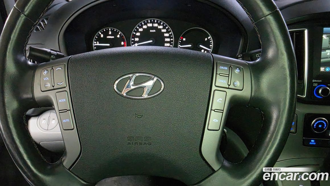 Hyundai Starex 2019