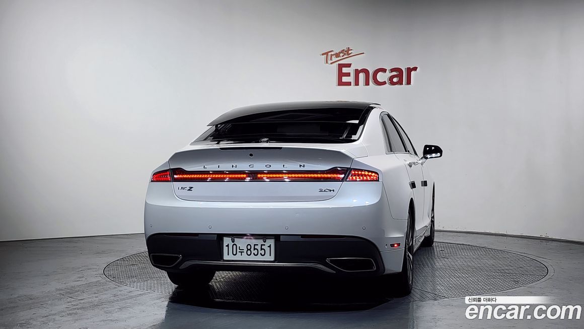Lincoln MKZ 2020
