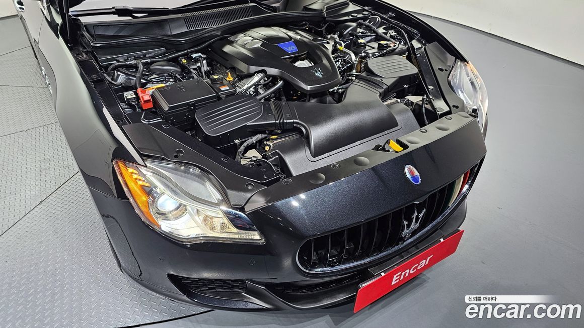 Maserati Quattroporte 2014