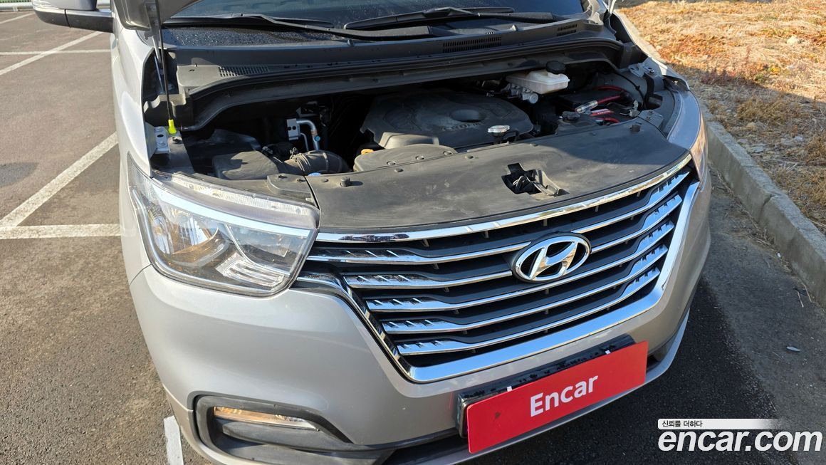 Hyundai Starex 2018