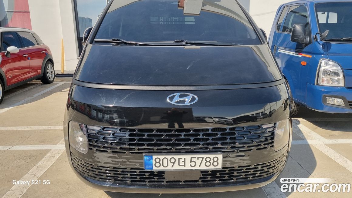 Hyundai Staria 2023