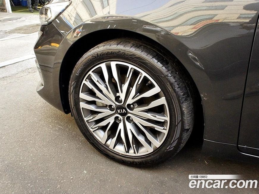 Kia K7 2021