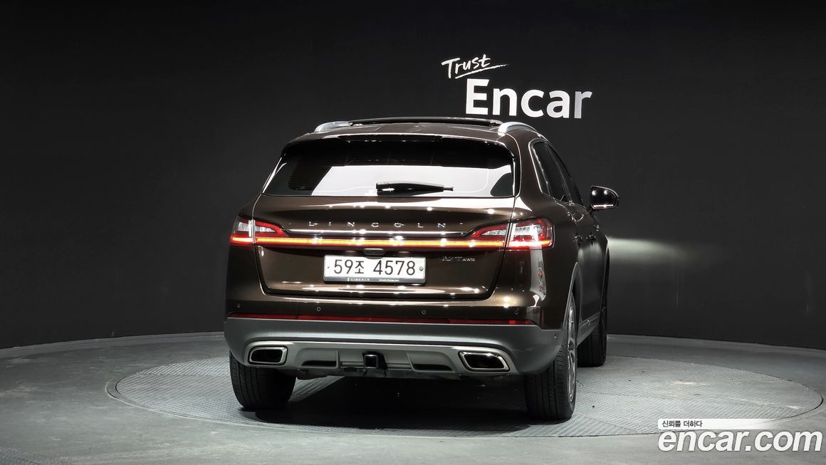 Lincoln Nautilus 2019