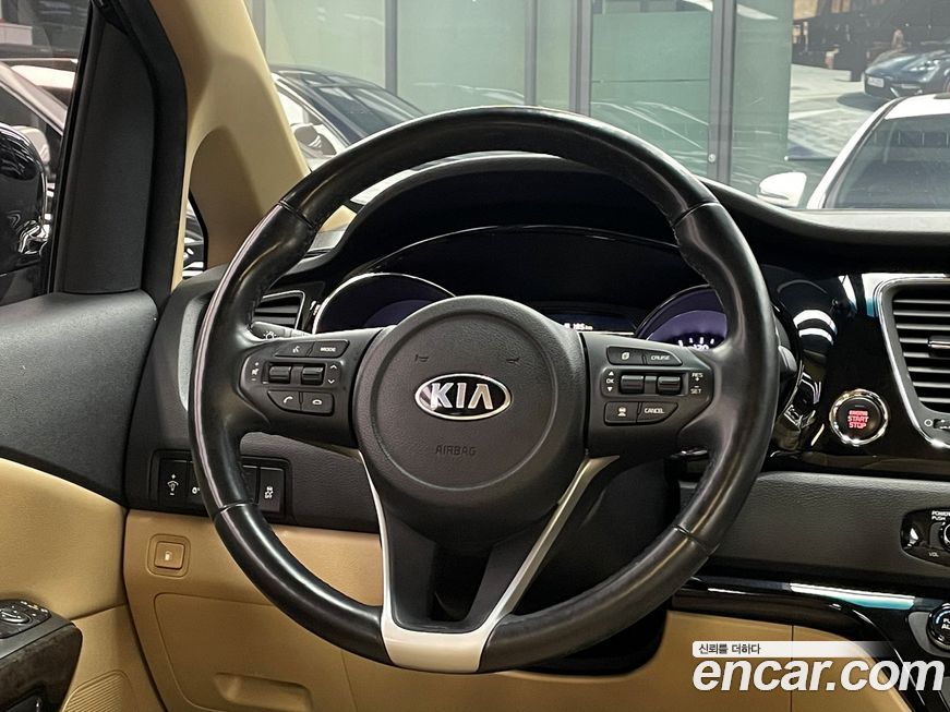 Kia Canival 2019