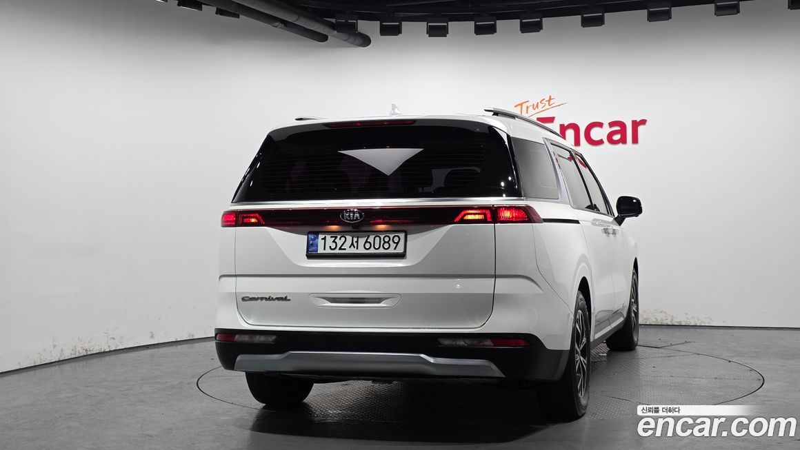 Kia Canival 2021
