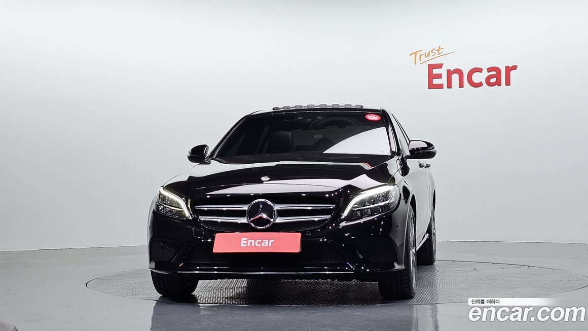 Mercedes-Benz C-Class 2020