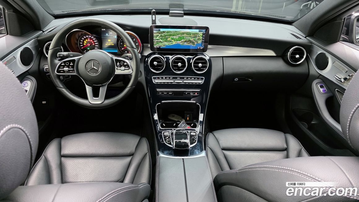 Mercedes-Benz C-Class 2020