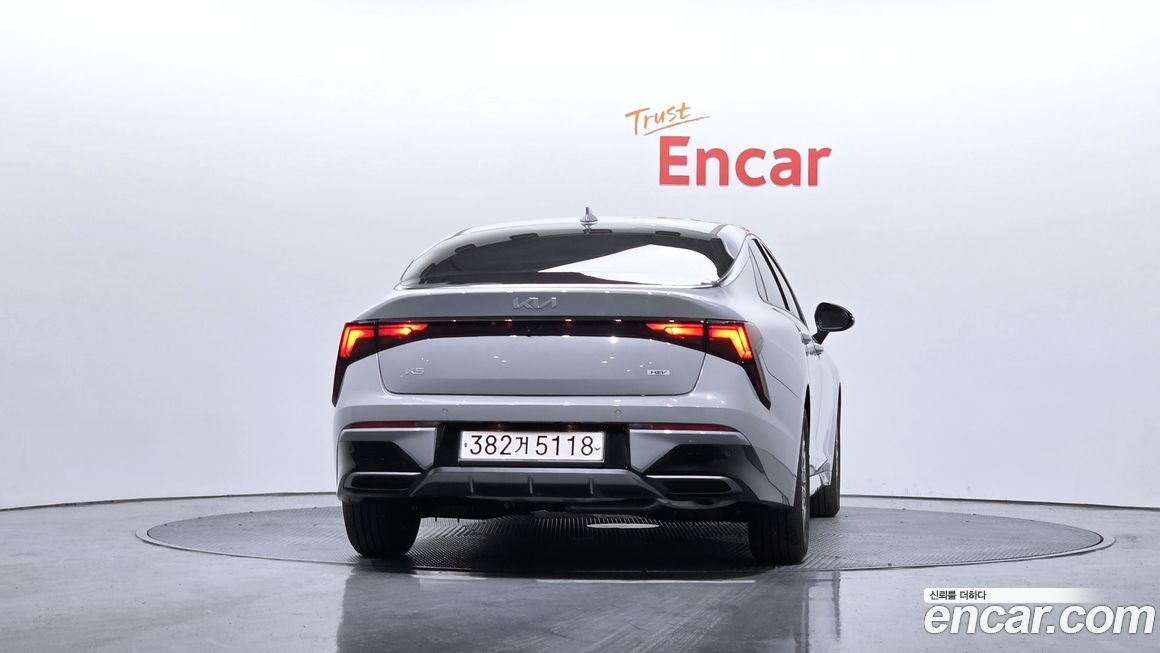 Kia K5 2025