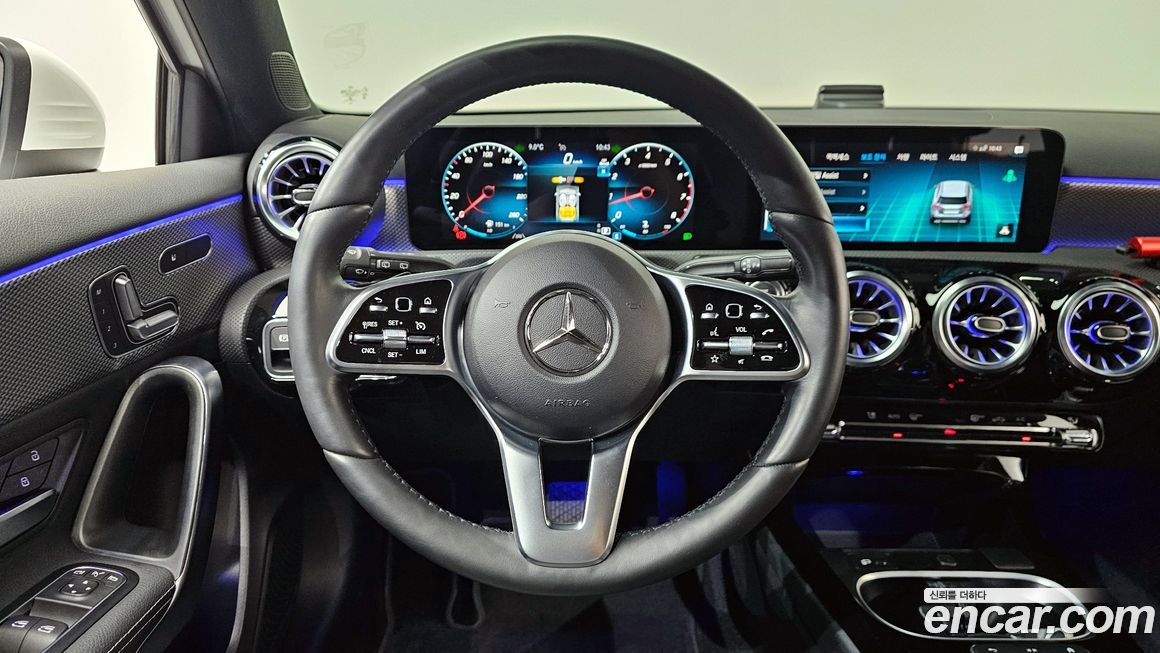 Mercedes-Benz A-Class 2023