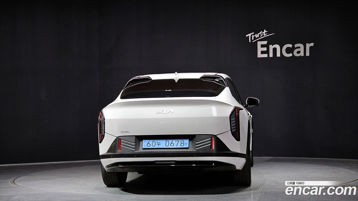 Kia EV4 2026