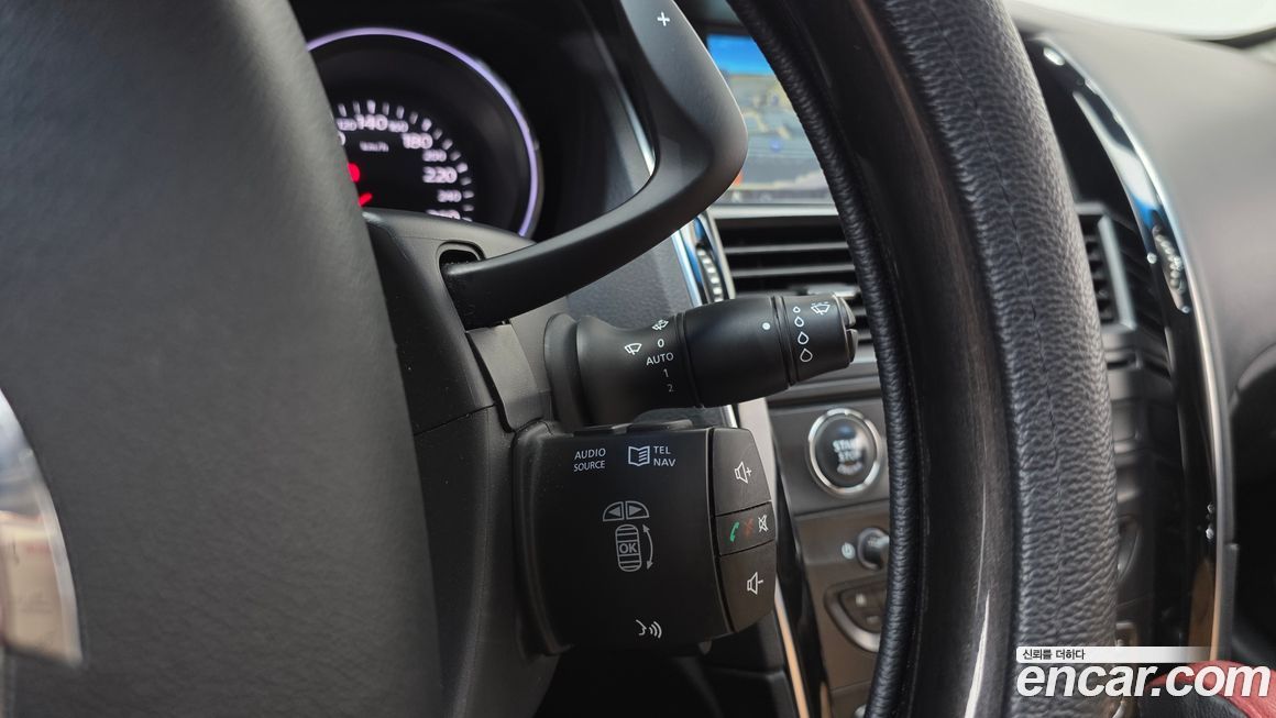 Renault-KoreaSamsung SM7 2012