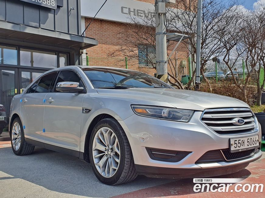 Ford Taurus 2014
