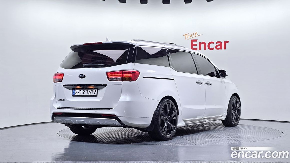 Kia Canival 2016