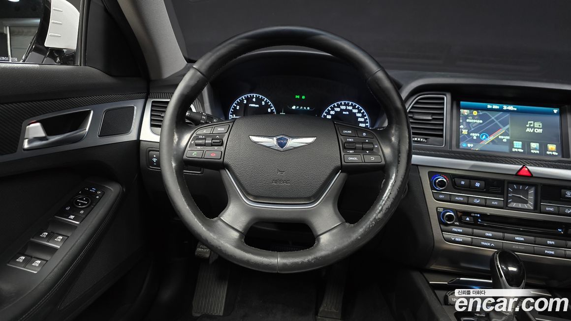 Hyundai Genesis 2015