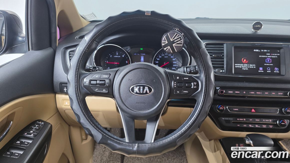 Kia Canival 2019