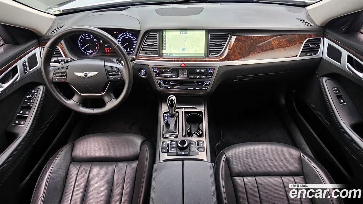 Hyundai Genesis 2015