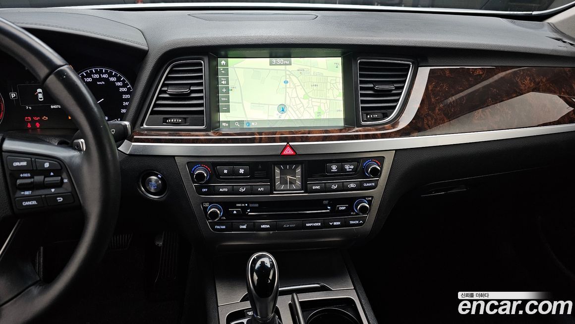 Hyundai Genesis 2015