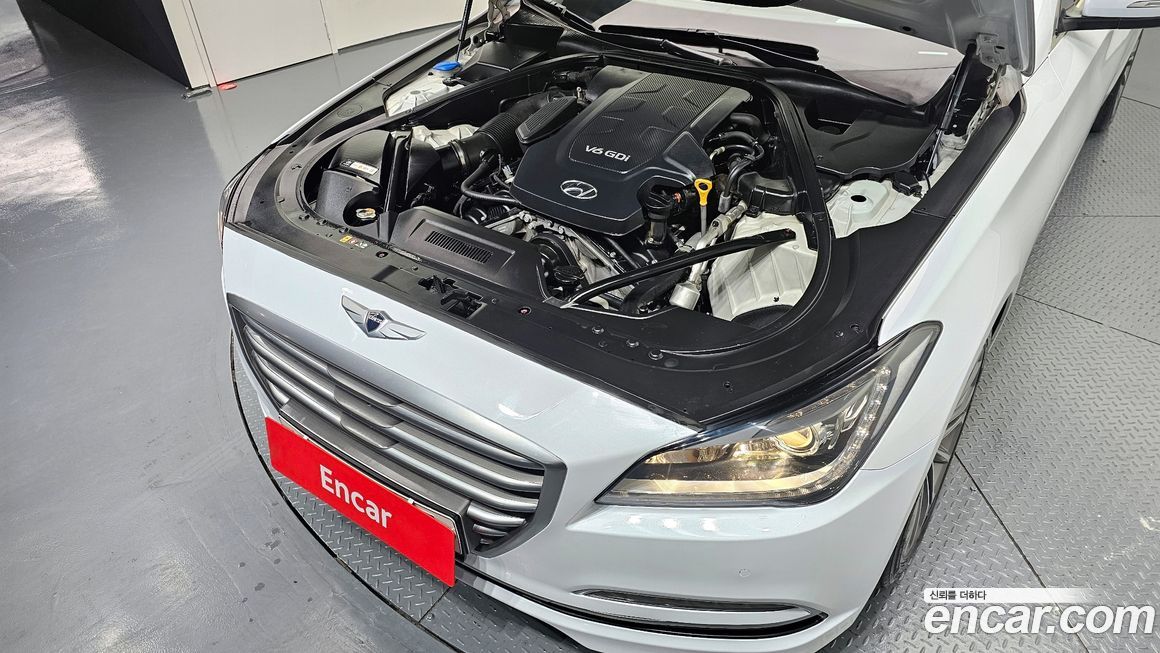 Hyundai Genesis 2015