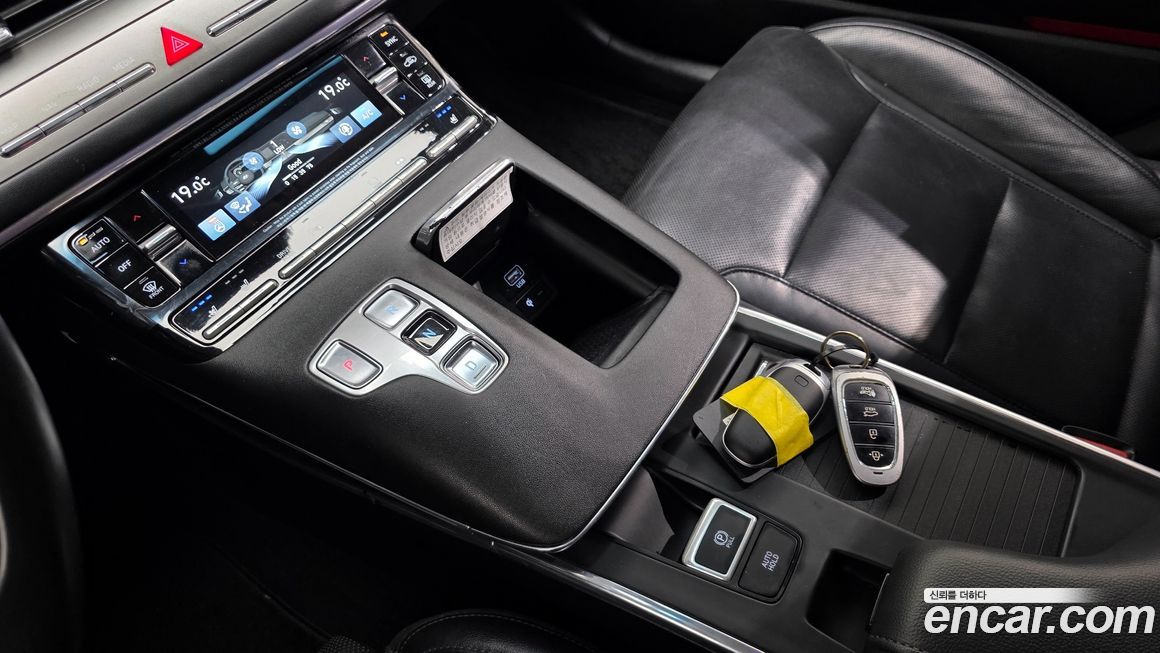 Hyundai Grandeur 2020