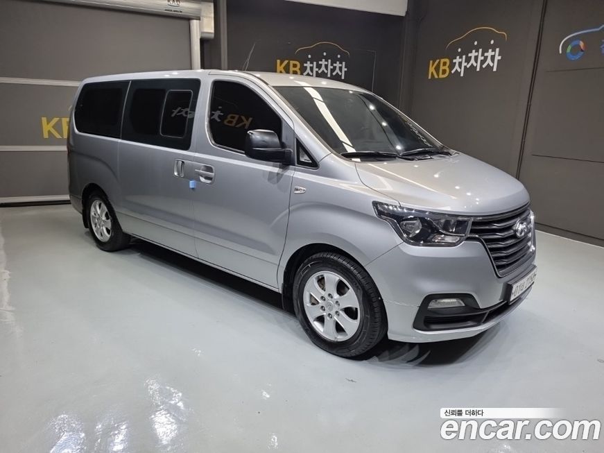 Hyundai Starex 2019