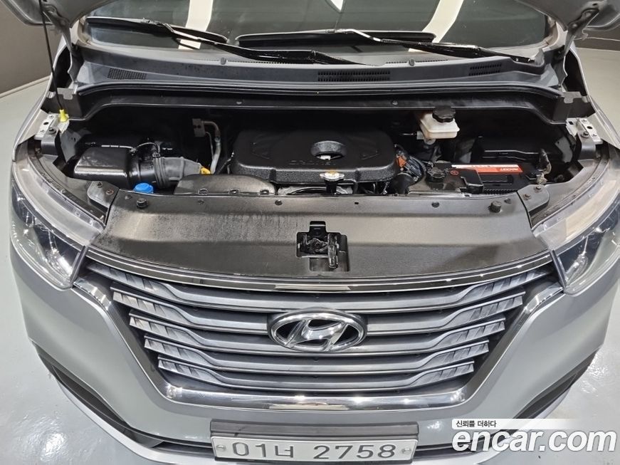 Hyundai Starex 2019